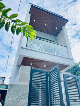 Giá 1 tỷ 950 bớt lộc nhà thiết kế cực kỳ đẹp. 3 phòng ngủ