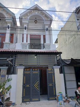 Cần bán nhà 64m2 KDC gốm sứ Nhật Bản Cạnh chung cư Thạnh Tân, ngay ngã 3 Đông Tân KDC đông đúc