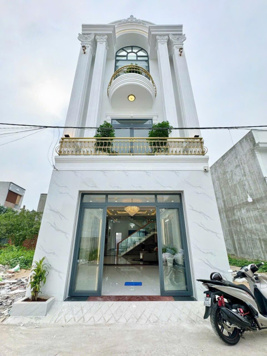 Bán nhà mới xây P. Hoá An cách TP HCM 5km