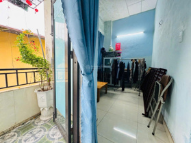 Nhà 2 tầng kiên cố kiệt đường Trường Chinh nhìn ra thấy đường lớn. Thông Tôn Đản