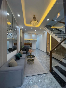 Bán nhà mới xây 1 lầu 1 trệt 3 phòng ngủ sân xe hơi Thuận Giao Thuận An Bình Dương giá 2,65 tỷ