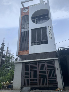 Bán nhà riêng 6,2 tỷ, 95m2 đẹp nhất khu vực Nam Thọ, Sơn Trà, Đà Nẵng cách biển 300m, giá ưu đãi