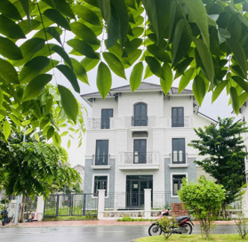 01 căn biệt thự đơn lập view công viên, hồ điều hoà chỉ 90 triệu/m2, sổ hồng trao tay