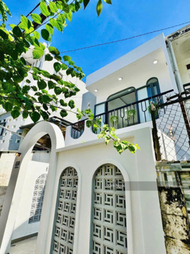 Bán nhà riêng tại Phú Lợi, Thủ Dầu Một, giá cực chất 60m2, view đẹp, SHR, HXH