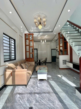 Cần tiền chuộc con từ Campuchia về , bán nhà gấp 100m2 ngay Y Học Cổ Truyền cây xăng 26