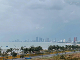 Cần bán gấp căn hộ dịch vụ thu nhập 70 triệu/tháng view biển cực đẹp khu vực sầm uất