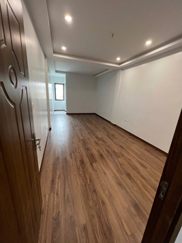 Nhà phân lô TÂY HỒ 47m2 x 6 tầng thang máy, ô tô dừng đỗ trước cửa.