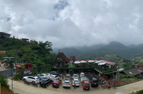 Bán 1200m2 tổ hợp dịch vụ du lịch, trang Phục Mông Cổ Cát Cát Sa Pa giá cực kỳ hời