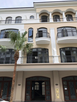 Bán BTLK 6PN 4WC nhà gần công viên xây 5 tầng 190m2 sàn VH Ocean Park 2 sẵn sổ đỏ giá 6,3 tỷ