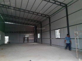 Cho thuê kho, nhà xưởng đường lớn giá 14 triệu thương lượng, 270m2. LH 0901 373 286