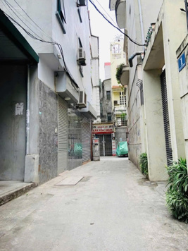 Bán nhà mặt ngõ thông - kinh doanh - diện tích 60m2 - trung tâm Cầu Giấy - cách phố 15m-giá 11.5 tỷ