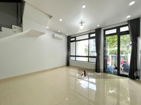 Tầng trệt 5x21m ở Vạn Phúc, lối đi riêng, có thang máy, máy lạnh, hầm xe, sẵn vào ngay. Giá rẻ 9 tr