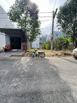 Còn 1 nền thổ cư 117m2 giá 310tr tại Đ. Võ Văn Phẩm, Bình Phú, TP. Bến Tre. SHR, GPXD, Đường oto