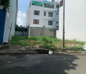 Bán gấp đất thổ cư 120m2 /SHR. Đ. Ca Văn Thỉnh, phường 6, TP. Bến Tre