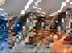 Siêu phẩm phố Chùa Láng - Đống Đa - 121m2 - 5 tầng - Lô góc - Oto tránh - Kinh doanh - 37.5 tỷ.