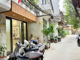 Bán nhà riêng tại phố thịnh Quang 