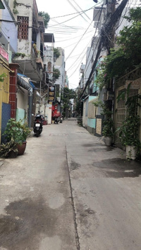 Bán gấp nhà Quận 10, diện tích to 71.5m2, nhà 2 mặt thoáng kinh doanh cực hiếm, hẻm ô tô giá rẻ