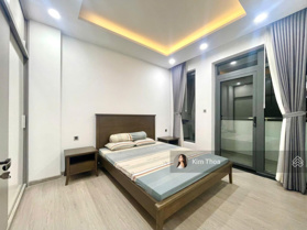 Căn hộ 1PN 1WC (55m2) ở Vạn Phúc, view công viên, full nội thất cao cấp, thang máy. Giá chỉ 10,5tr