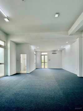Cho thuê văn phòng 30m2 - 60m2 - 90m2 căn góc 2 mặt tiền Khánh Hội Quận 4 giá từ 7 triệu/tháng