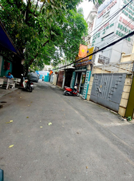 Xe hơi ngủ trong nhà 3 tầng, DT 93m2 ( 4 x23m) Lê Quang Định, Phường 5, Bình Thạnh