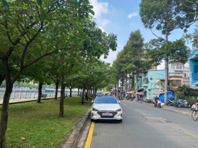 Bán gấp nhà mặt tiền Trường Sa, P17, Bình Thạnh. DT 10m x 13m giá 34,5 tỷ