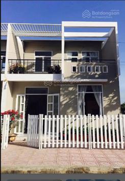 Chính chủ bán nhà 2 tầng căn bìa thoáng mát ngay trung tâm TP. Cao Lãnh KĐT 500 căn giá 2.7 tỷ