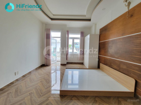 Căn hộ mới ban công cửa sỏ nội thất mới chưa sử dụng tại Trường Chinh Phường 15 Tân Bình