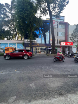 Cho thuê mặt tiền ngang 11m đường Phạm Ngọc Thạch, ngay hồ Con Rùa, Q3, giá 80 tr/tháng