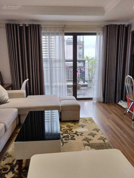 Cho thuê chung cư 27 Lê Thánh Tông, Hoàn Kiếm, 1pn 50m2. Liên hệ: 0387 847 288. Miễn TG