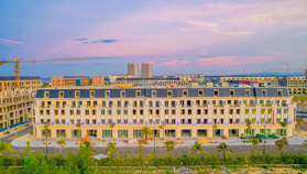 Bán nhà phố đối diện tòa chung cư 40 tầng, trục thông biển và sở hữu lâu dài