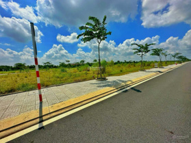 Duy nhất 1 lô đường nhựa 12m, giáp kênh An Hạ, 70m2 giá 1,3 tỷ. Công chứng trong ngày