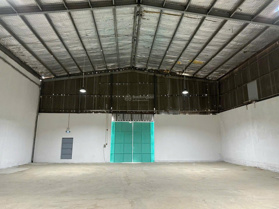 Cho thuê kho 300m2 giá chỉ 27 triệu tại mặt tiền đường Số 4, P. Bình Hưng Hòa A, Q. Bình Tân