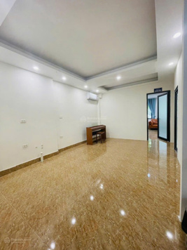 Cần bán nhà phố Thảo Nguyên 110.8m2 4 tầng 18,5 tỷ có thương lượng