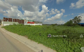 Cần bán gấp đất MT Cao Bá Quát, phường 2, Sa Đéc, Đồng Tháp, 100m2/800tr , gần BV đa khoa Sadec SHR