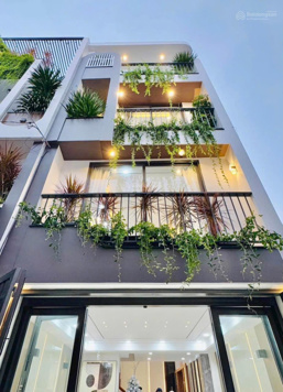 Cơ hội vàng đầu tư cuối năm 2024. Nhà Nguyễn Đình Chiểu, P. 5, Q. 3. Sổ riêng chính chủ