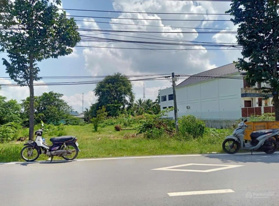 Cần bán gấp đất thổ cư DT: 120m2 ngay mặt tiền Đ. Vũ Đình Liệu, Long Đức - Trà Vinh, SHR