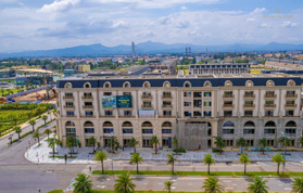 Bán nhà căn góc đường Hoàng Vân - OTM2 - chỉ 71 tỷ/căn - khu đô thị Regal Legend Đồng Hới