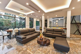 Hiếm. Bán 21,5 tỷ rẻ hơn cả giá niêm yết lúc mua biệt thự mặt hồ thuộc resort Flamingo Đại Lải