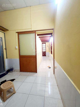 Nhà cho thuê Phạm Đăng Giảng, diện tích 40m2 giá 4triệu/tháng, liên hệ E Đạt chính chủ cho thuê