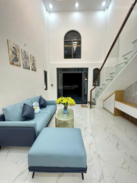 Siêu phẩm Nhà vườn 2 tầng. Khu phố 5, Phường 10, TP Mỹ Tho. Đón tết hết nước chấm!!!