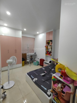 Hàng hiếm tại chung cư 24 Nguyễn Khuyến, 62 triệu / m2, 60 m2, 2PN, 2WC