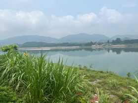 Lô đất bám mặt hồ Đồng Sương siêu đẹp tại Liên Sơn, Hòa Bình diện tích 5000m2, LH: 0971 274 648