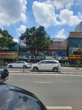 Sang nhượng mặt bằng nguyên căn tại Thành Thái 240m2
