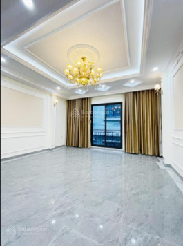 Cho thuê nhà khu phân lô phố Quán Thánh. 35m2 x 5T. Mỗi tầng 1 phòng thông sàn rộng. 15tr/th