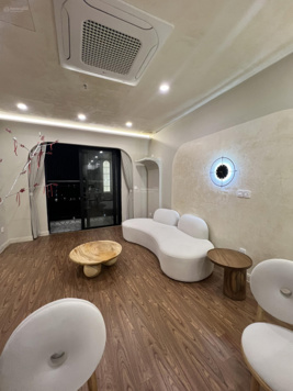 Bán gấp căn hộ 2N tòa T11 nội thất cao cấp sửa hết 600 triệu. Giá 6 tỷ thương lượng sâu!