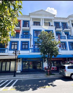 Bán biệt thự Compound 4 tầng, 6 phòng ngủ, 1 P. Khách, 1 bếp, 1 ST, thang máy 630kg. Giá 11 tỷ 5