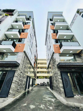 Cặp đôi siêu phẩm có thang máy vị trí đẹp kinh doanh buôn bán