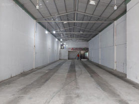 Cho thuê nhà xưởng 550m2 và 300m2 tại phường An Phú Đông