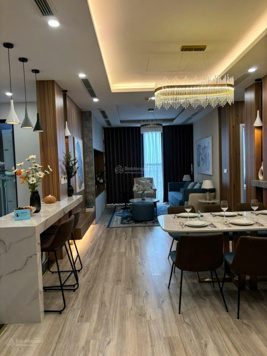 Hot: Cho thuê Lancaster Luminaire 1152 Đường Láng, 3PN, 2WC - 96m2 giá 32tr/th. LH: 0355,965''987