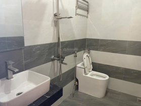 Cho thuê nhà 3.5 tầng An Cựu City, nhà mới sạch sẽ